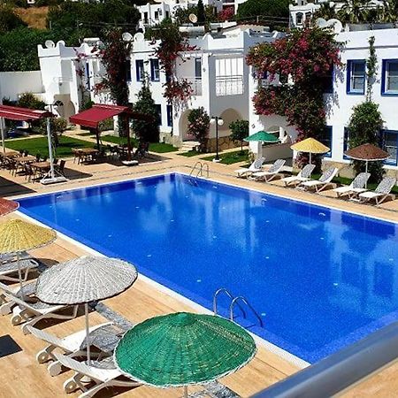 Paradise Apart Hotel Битез Экстерьер фото