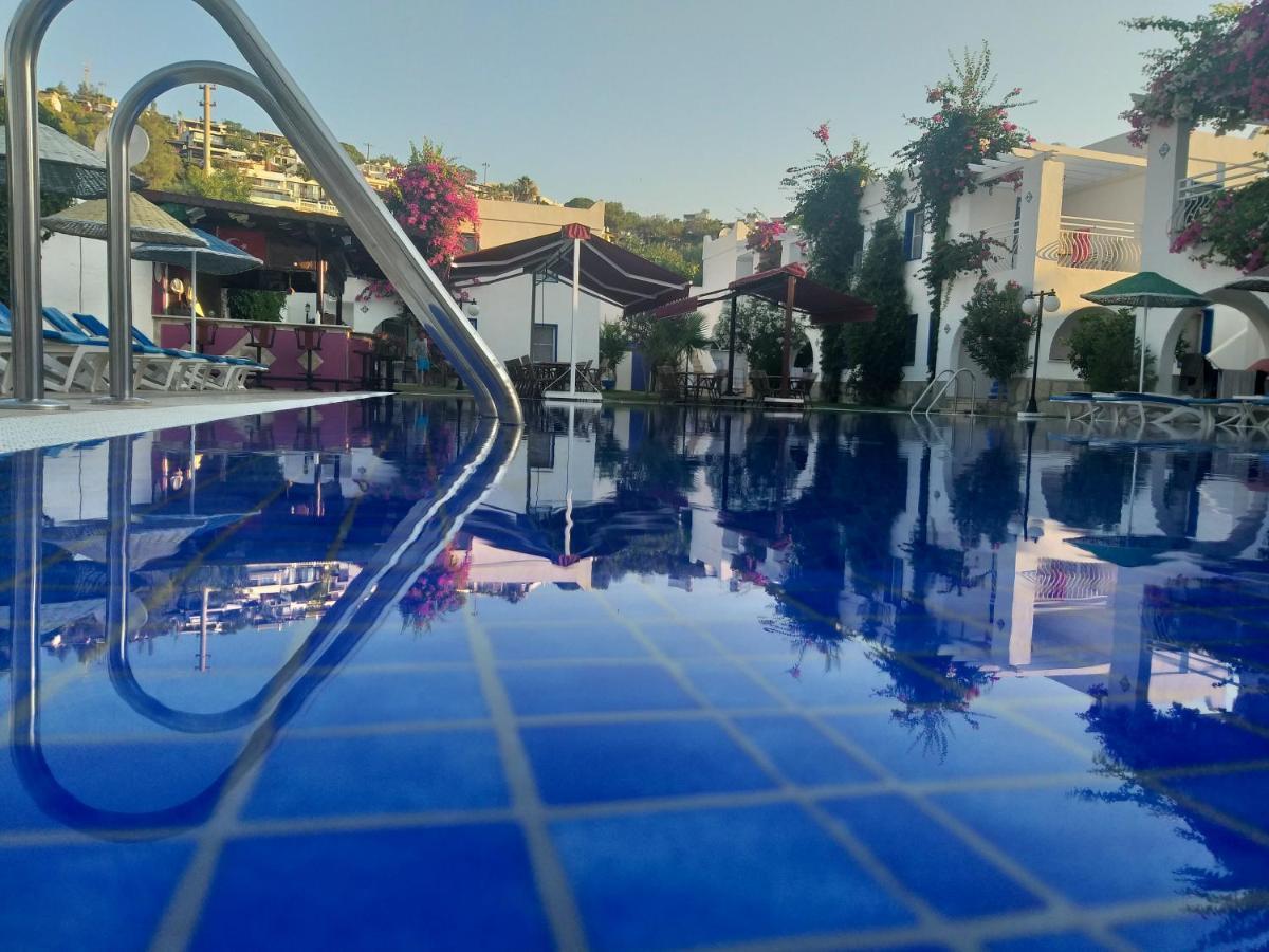 Paradise Apart Hotel Битез Экстерьер фото