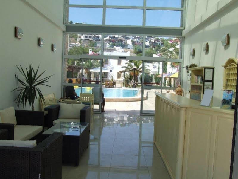 Paradise Apart Hotel Битез Экстерьер фото