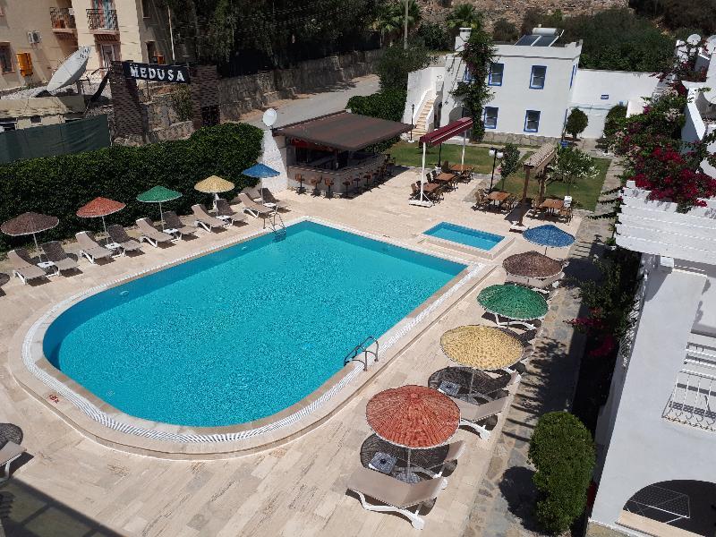Paradise Apart Hotel Битез Экстерьер фото