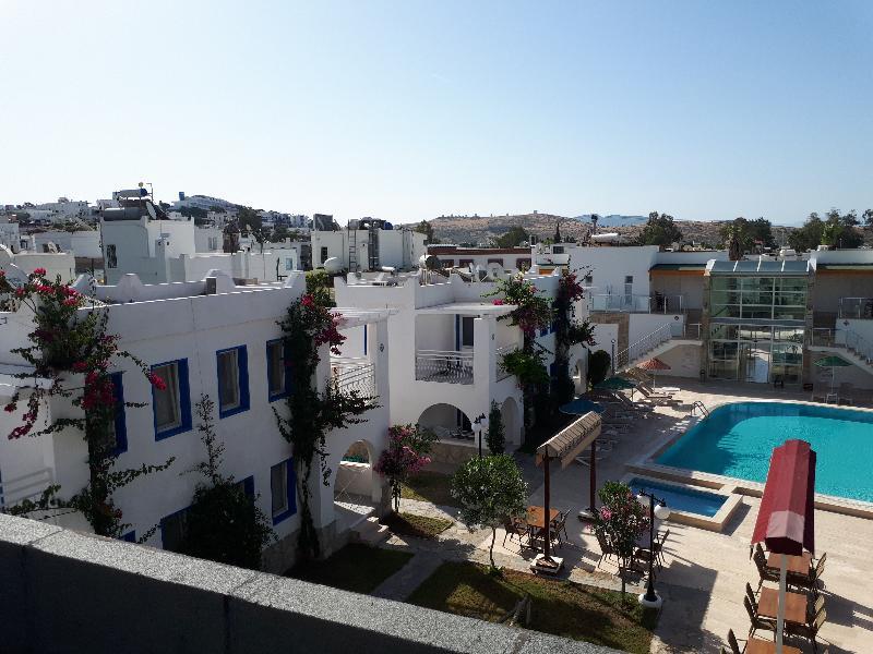 Paradise Apart Hotel Битез Экстерьер фото