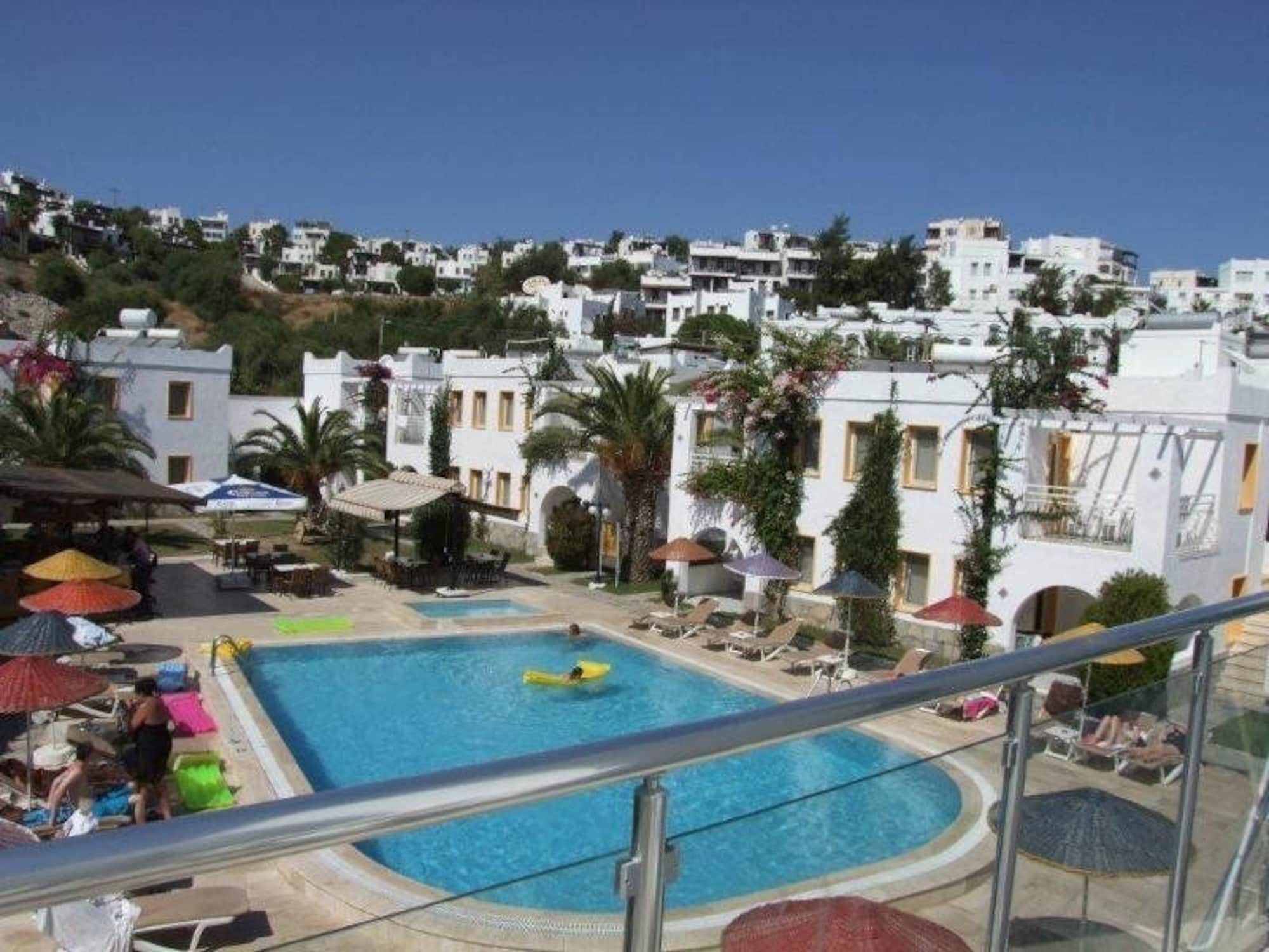 Paradise Apart Hotel Битез Экстерьер фото